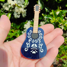 Load image into Gallery viewer, Folk Guitar brooch