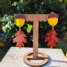 Load image into Gallery viewer, Oak Fall earrings