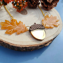 Load image into Gallery viewer, Oak Fall necklace - Muted Autumn