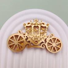 Load image into Gallery viewer, Golden State Carriage brooch