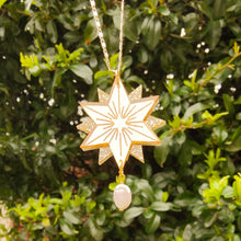 Load image into Gallery viewer, North Star pendant necklace - gold