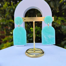 Load image into Gallery viewer, Simplicity Arch earrings