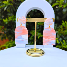 Load image into Gallery viewer, Simplicity Arch earrings