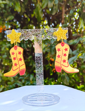Load image into Gallery viewer, Texas Hold &#39;em boot earrings