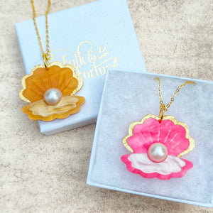 Clam Shell pendant