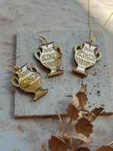 Load image into Gallery viewer, PRE ORDER Gold Amphora necklace