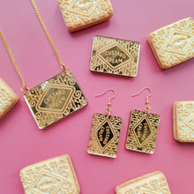 Load image into Gallery viewer, PRE-ORDER Custard Cream brooch / necklace / earrings