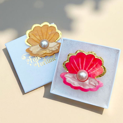 Clam Shell brooch