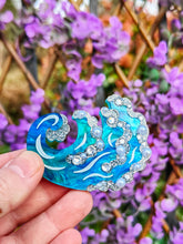 Load image into Gallery viewer, Big Waves brooch