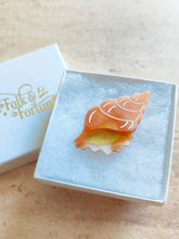 Load image into Gallery viewer, Mini Individual Shell brooches