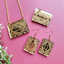 Load image into Gallery viewer, PRE-ORDER Custard Cream brooch / necklace / earrings