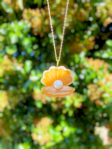 Clam Shell pendant