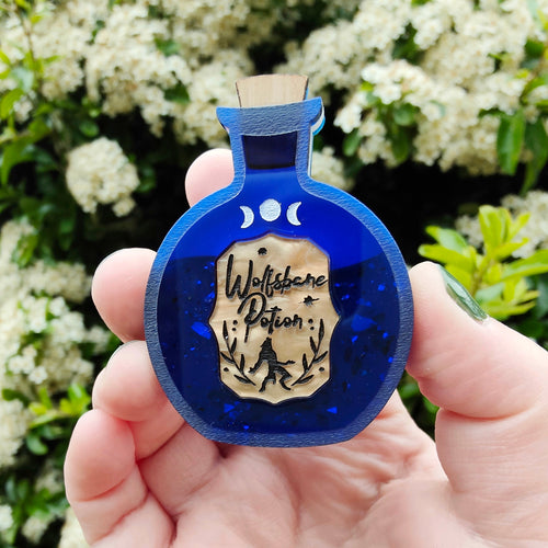Wolfsbane Potion brooch