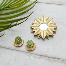 Load image into Gallery viewer, Gold and green sunburst brooch
