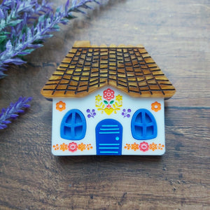 Spring Folk Cottage brooch