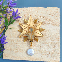 Load image into Gallery viewer, North Star brooch - gold